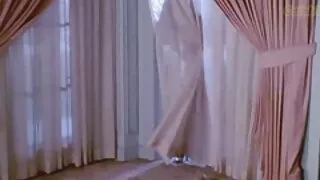 সেক্সি স্বর্ণকেশী বে ...
