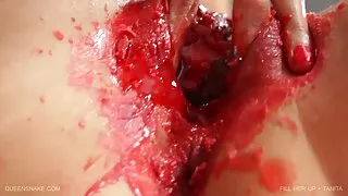 সানি লেন, ক্রিস্টিনা ...