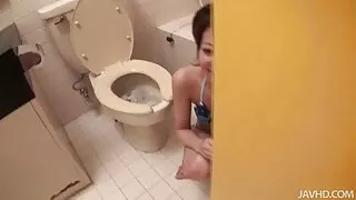 ক্ষুধার্ত শিশু কিয়ে ...