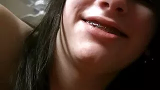 একটি POV ভিডিওতে সোন ...