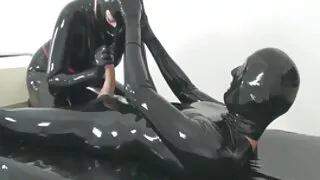 ভয়ঙ্কর আবলুস এবং সা ...