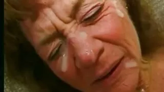 সুন্দর গাধা সহ স্লুট ...